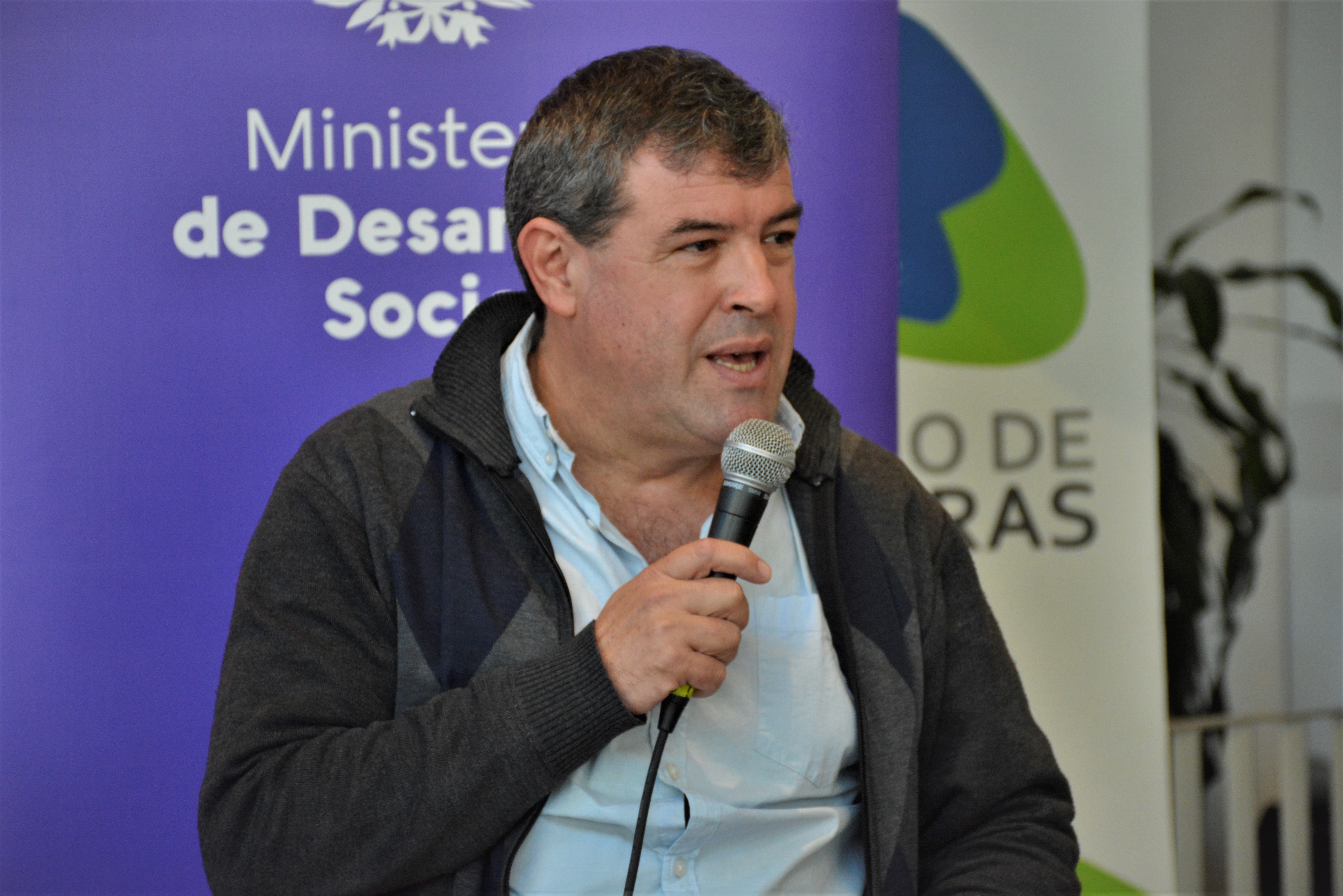 Se lanzó el punto móvil de atención y asesoramiento a personas migrantes en temas educativos en Las Piedras Se lanzó el punto móvil de atención y asesoramiento a personas migrantes en temas educativos en Las Piedras