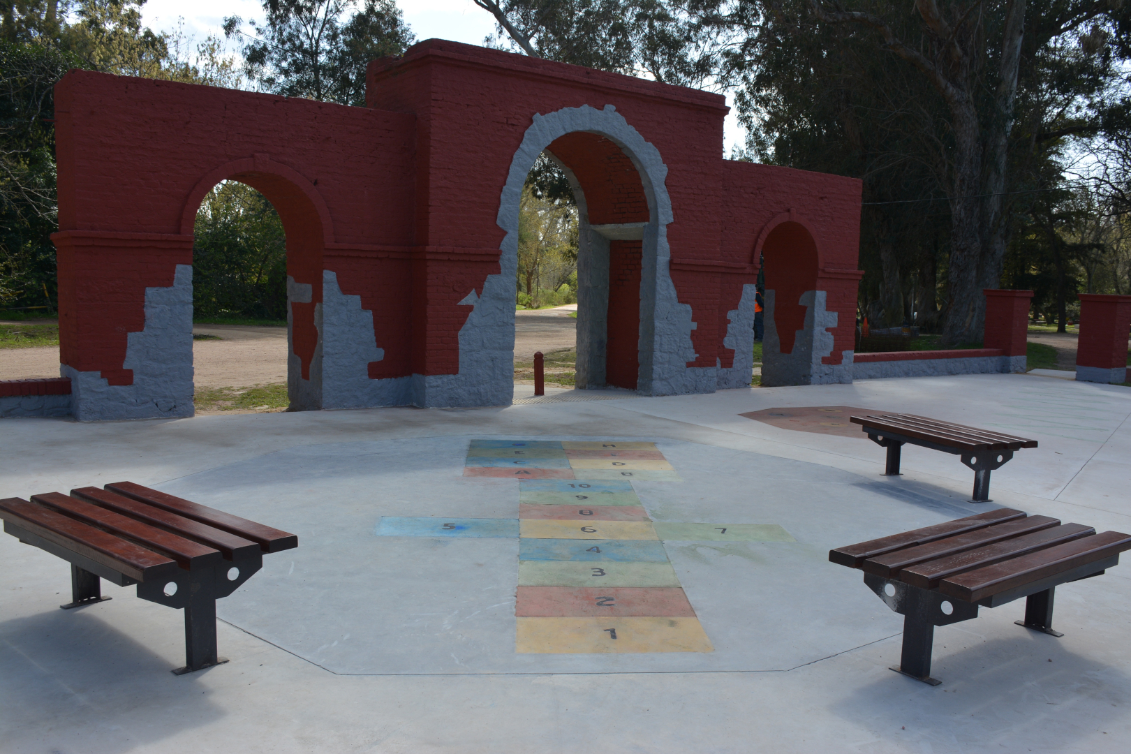 Senda peatonal en Pando Senda peatonal en Pando
