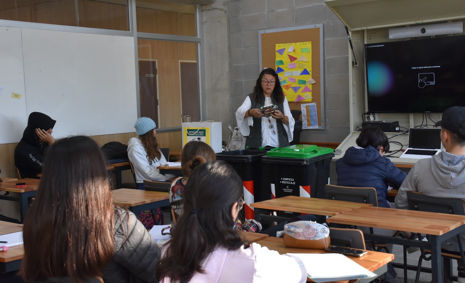 Taller de educación ambiental en Liceo Aeroparque Taller de educación ambiental en Liceo Aeroparque
