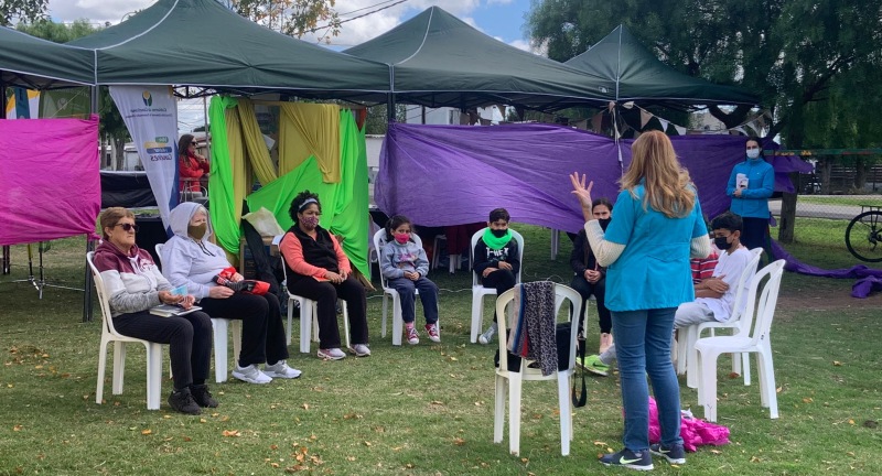 Taller Tu Municipio + Cerca en el barrio Laures y Rama de Las Piedras 