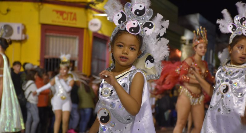 Desfile de Escuelas de Samba en la ciudad de Santa Lucía. Desfile de Escuelas de Samba en la ciudad de Santa Lucía.