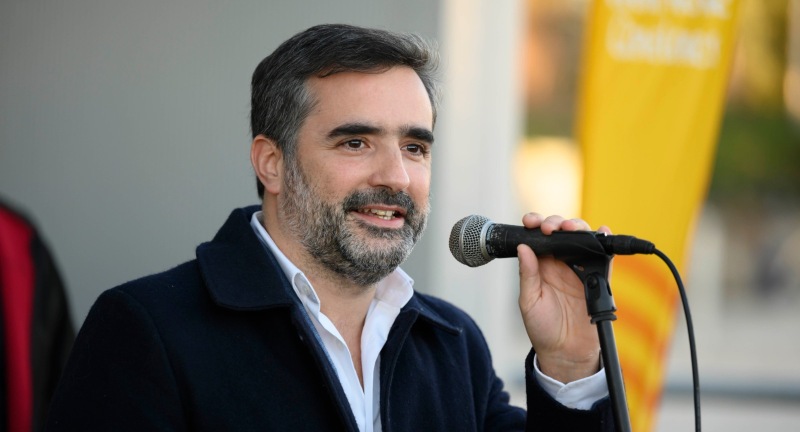 El Director Comercial del Grupo Car One, Emiliano Aldabalde, en la inauguración del nuevo Centro de Atención Personalizada de la Intendencia de Canelones en Car One. El Director Comercial del Grupo Car One, Emiliano Aldabalde, en la inauguración del nuevo Centro de Atención Personalizada de la Intendencia de Canelones en Car One.