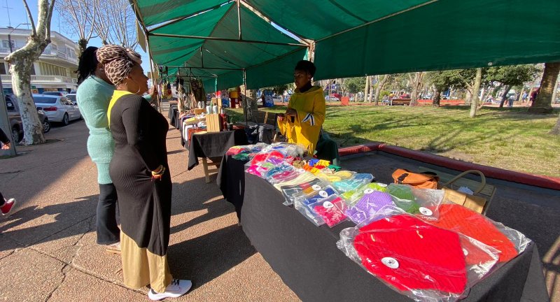 Feria de Mujeres Afro Emprendedoras en Las Piedras Feria de Mujeres Afro Emprendedoras en Las Piedras