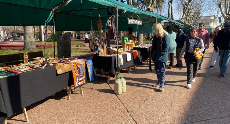 Feria de Mujeres Afro Emprendedoras en Las Piedras Feria de Mujeres Afro Emprendedoras en Las Piedras