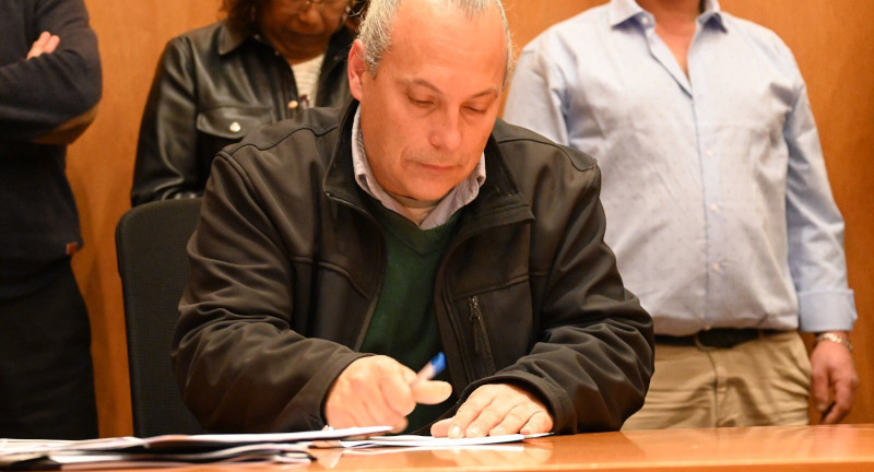 11 municipios de Canelones firmaron convenio con el proyecto Sembrando Nuestra Huerta de OPP 11 municipios de Canelones firmaron convenio con el proyecto Sembrando Nuestra Huerta de OPP