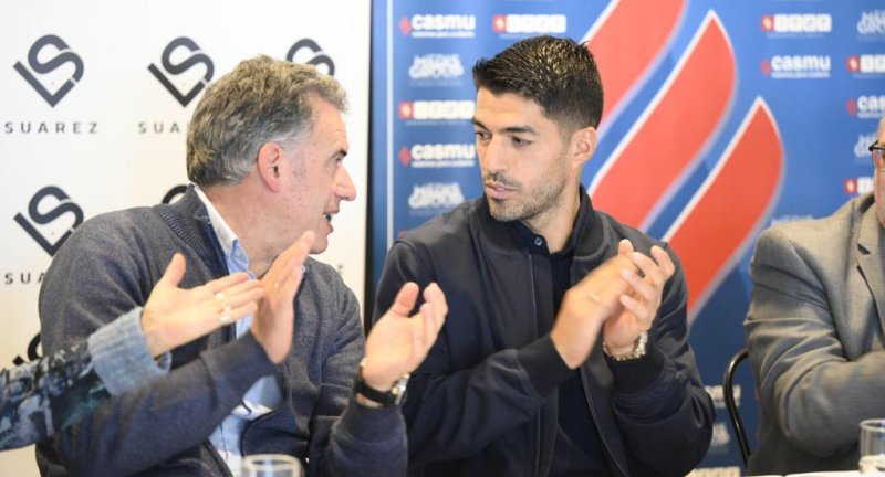 Lanzamiento de la carrera 8K #CiudadDeLaCostaRUN en el Complejo Luis Suárez Lanzamiento de la carrera 8K #CiudadDeLaCostaRUN en el Complejo Luis Suárez