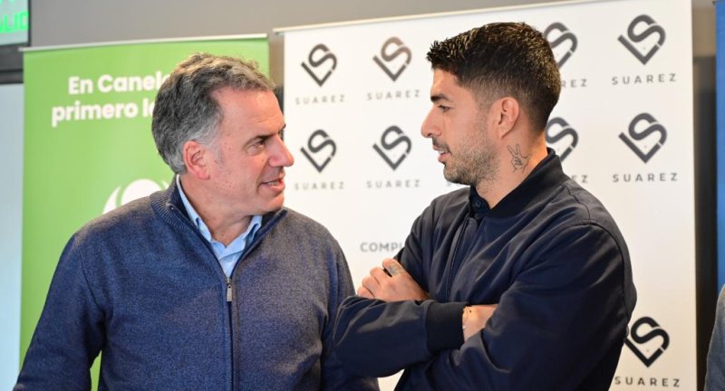 Lanzamiento de la carrera 8K #CiudadDeLaCostaRUN en el Complejo Luis Suárez Lanzamiento de la carrera 8K #CiudadDeLaCostaRUN en el Complejo Luis Suárez