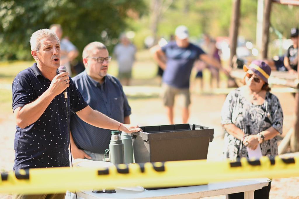 1500 familias de El Pinar ya tienen su contenedor para reciclables y su compostera 1500 familias de El Pinar ya tienen su contenedor para reciclables y su compostera