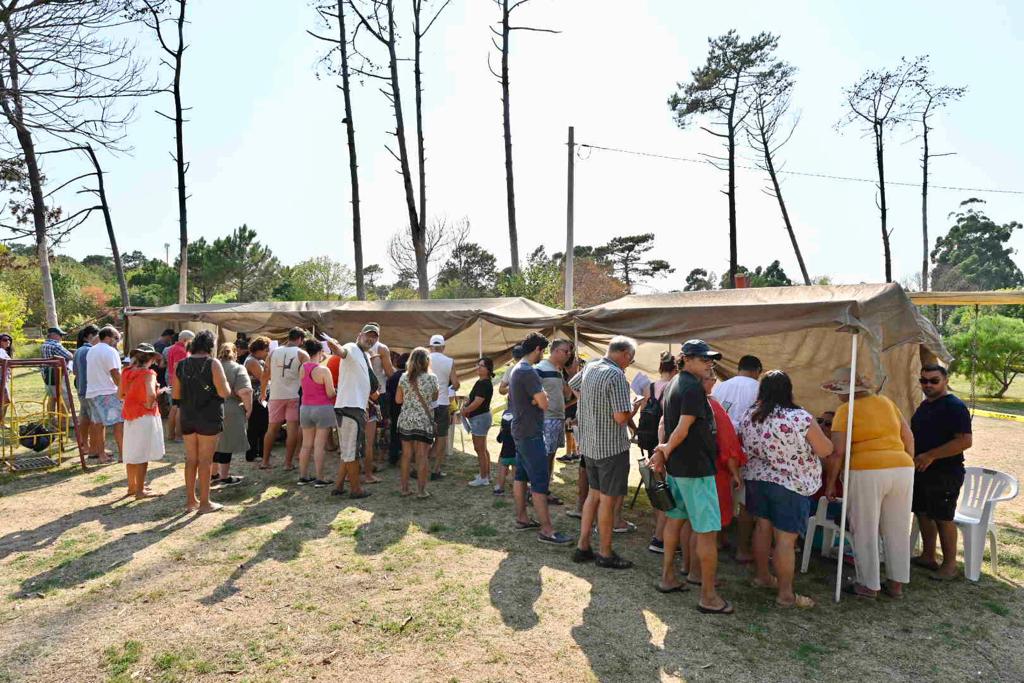 1500 familias de El Pinar ya tienen su contenedor para reciclables y su compostera 1500 familias de El Pinar ya tienen su contenedor para reciclables y su compostera