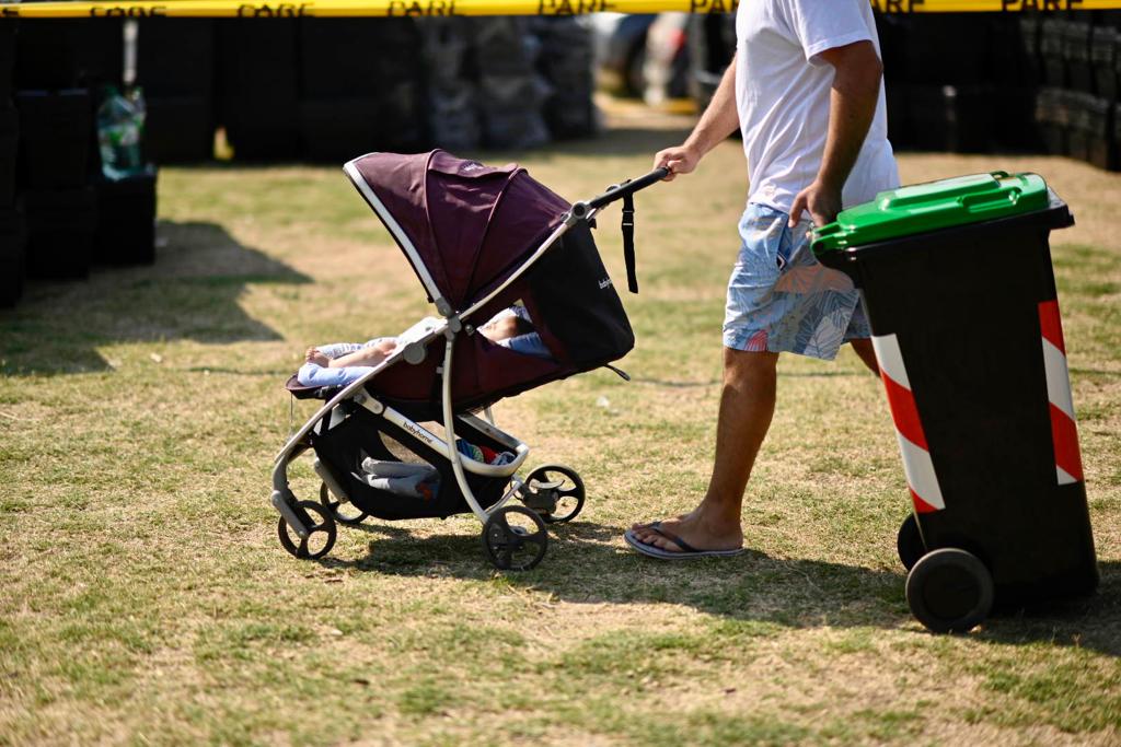 1500 familias de El Pinar ya tienen su contenedor para reciclables y su compostera 1500 familias de El Pinar ya tienen su contenedor para reciclables y su compostera