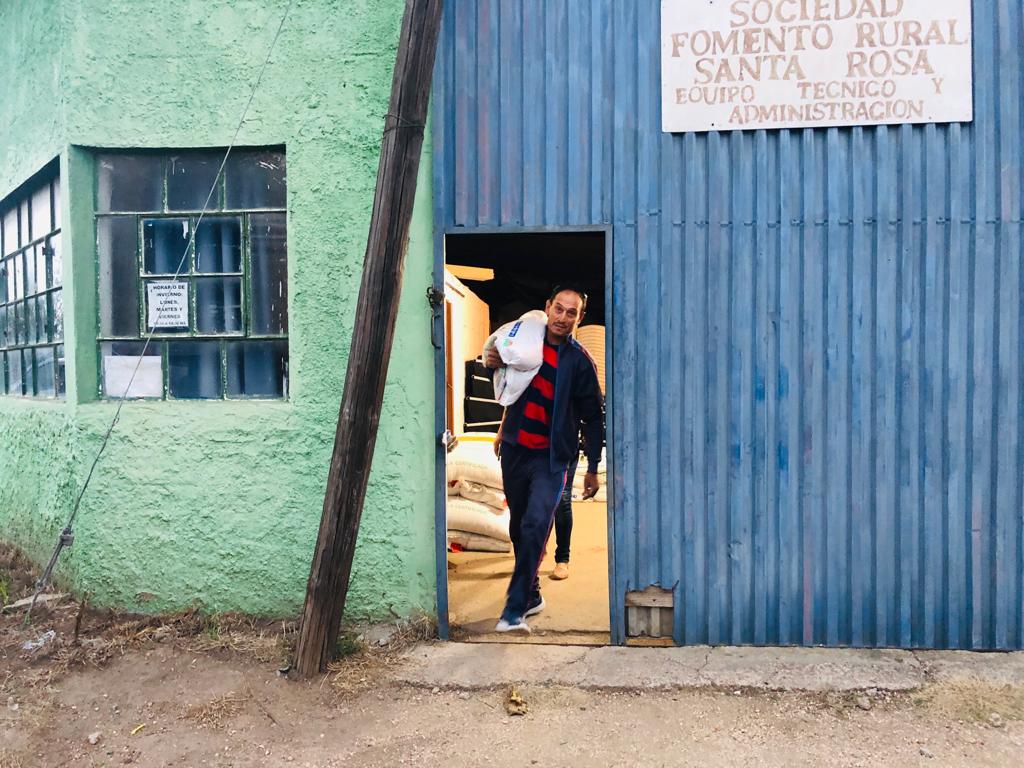 Proyecto de difusión del uso de pasturas permanentes en predios ganaderos familiares Proyecto de difusión del uso de pasturas permanentes en predios ganaderos familiares