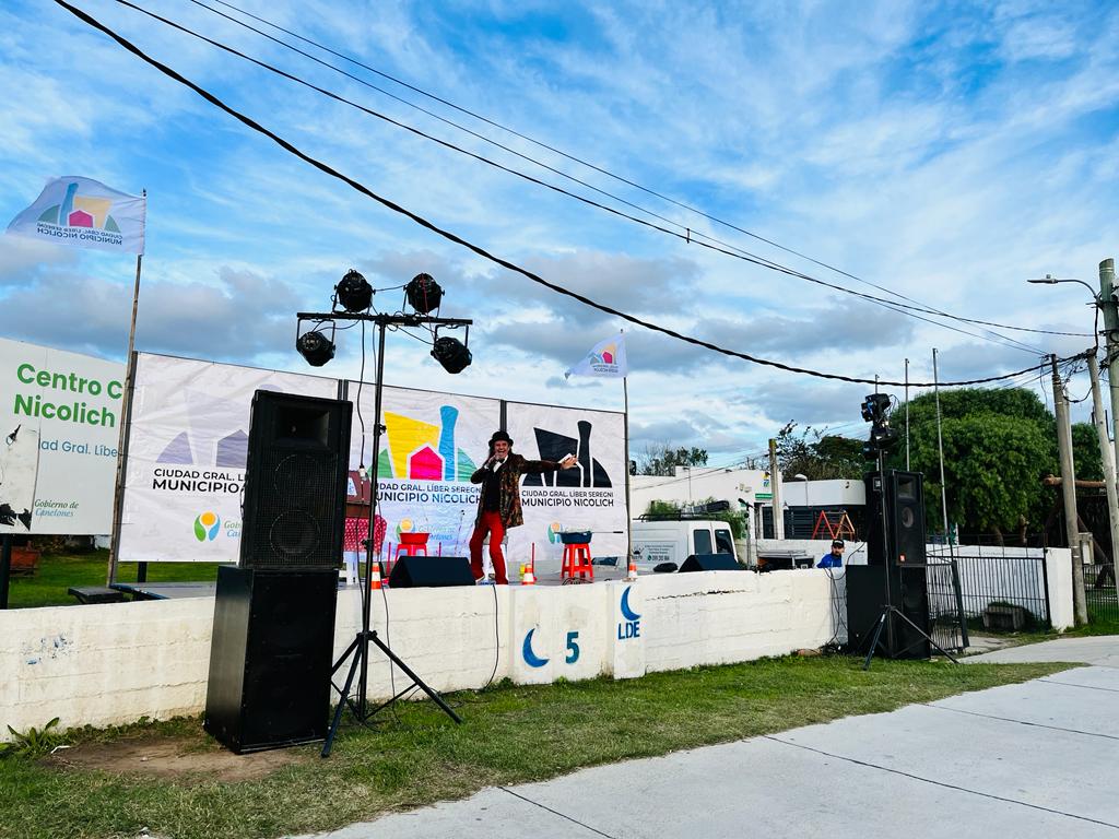 Se llevó a cabo un paseo cultural en Empalme Nicolich en el marco de un nuevo aniversario de la ciudad Se llevó a cabo un paseo cultural en Empalme Nicolich en el marco de un nuevo aniversario de la ciudad