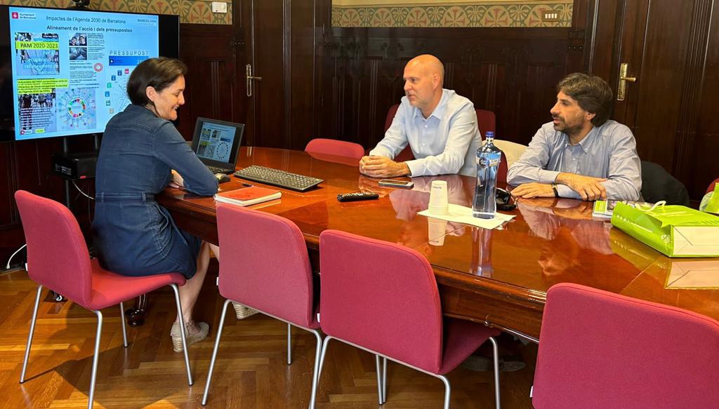 Delegación de la Intendencia de Canelones se reunieron con autoridades del Ayuntamiento de Barcelona Delegación de la Intendencia de Canelones se reunieron con autoridades del Ayuntamiento de Barcelona