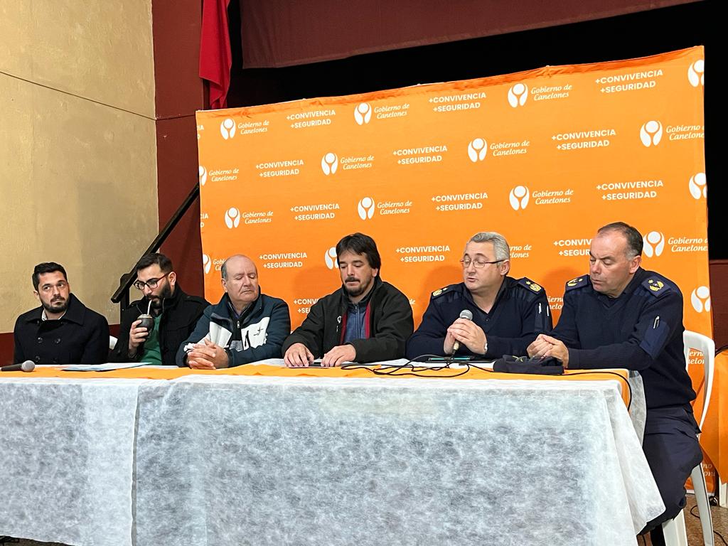 Se realizó una reunión informativa sobre la instalación de videovigilancia en Empalme Olmos Se realizó una reunión informativa sobre la instalación de videovigilancia en Empalme Olmos