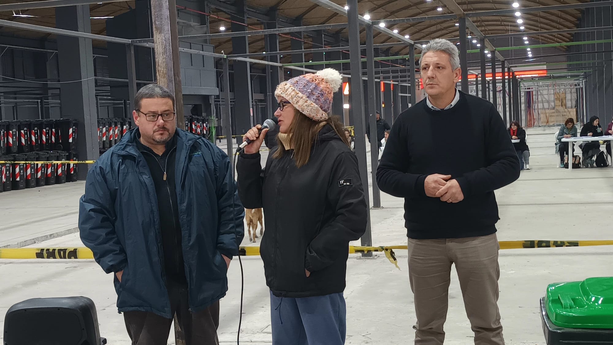 Hogares Sustentables: 1700 familias del Municipio de Paso Carrasco recibieron equipamiento para compostar y gestionar residuos domiciliarios Hogares Sustentables: 1700 familias del Municipio de Paso Carrasco recibieron equipamiento para compostar y gestionar residuos domiciliarios