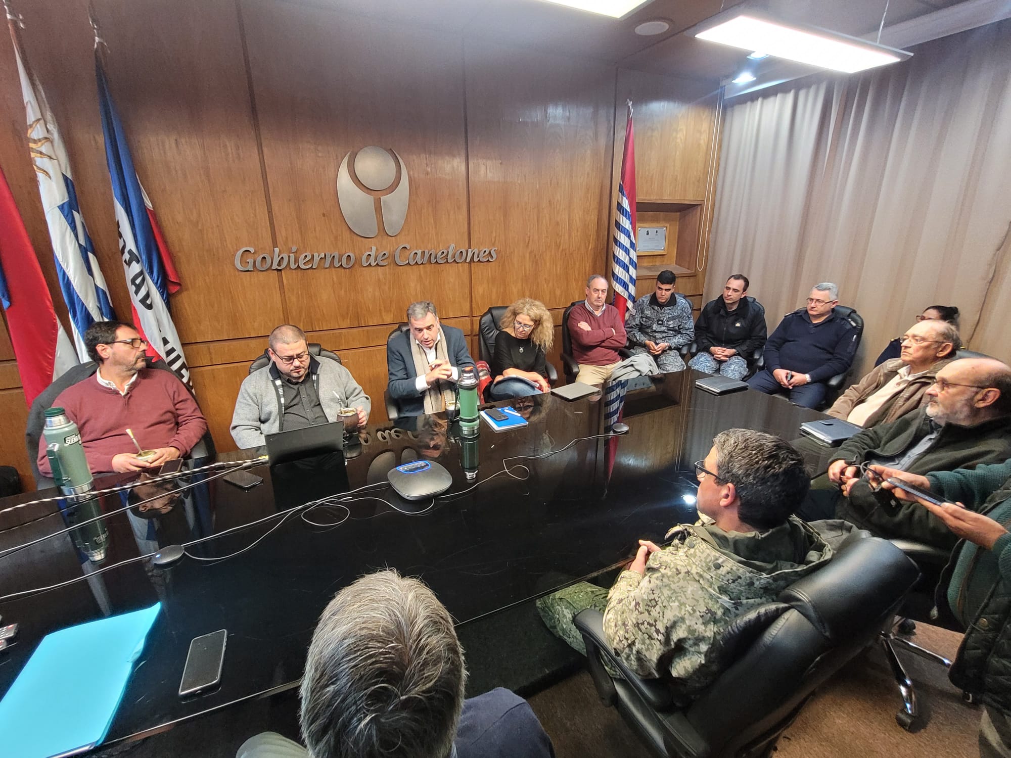 Canelones analiza situación crítica de sequía extrema y brinda apoyo a sectores vulnerables de la población Canelones analiza situación crítica de sequía extrema y brinda apoyo a sectores vulnerables de la población
