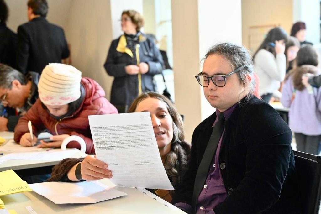 Gobierno de Canelones les dio la bienvenida a 32 personas con discapacidad que desempeñarán tareas en todo el departamento Gobierno de Canelones les dio la bienvenida a 32 personas con discapacidad que desempeñarán tareas en todo el departamento