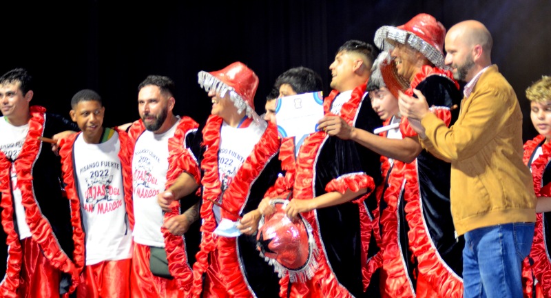Entrega de premios y menciones del Carnaval 2022 en el Complejo Cultural Politeama - Teatro Atahualpa del Cioppo Entrega de premios y menciones del Carnaval 2022 en el Complejo Cultural Politeama - Teatro Atahualpa del Cioppo
