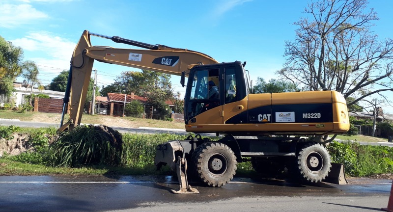 Mantenimiento del canal Artigas de Ciudad de la Costa