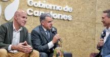 Orsi siendo entrevistado junto a Legnani 