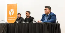 Autoridades del Gobierno de Canelones y del Banco República en la mesa de apertura del ciclo de talleres